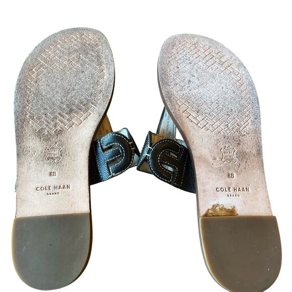 Cole Haan Sandals Size 8 Black Flat Leather Thong Slip On Flip Flop Comfort - Picture 9 of 9
